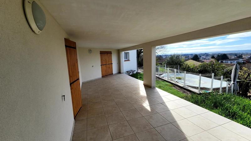 Maison - 137 m² - 5 pièces