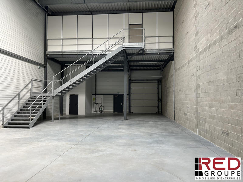 Entrepôt - 277 m²
