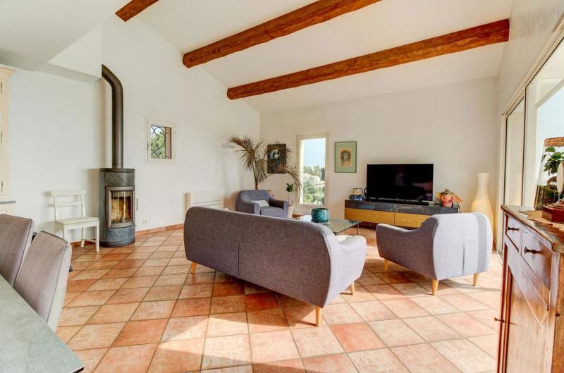 Propriété - 317 m² - 9 pièces