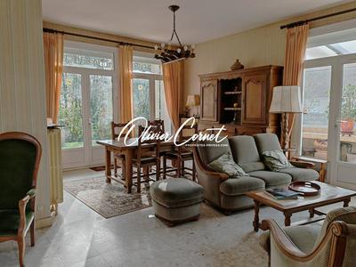 Maison - 96 m² - 4 pièces