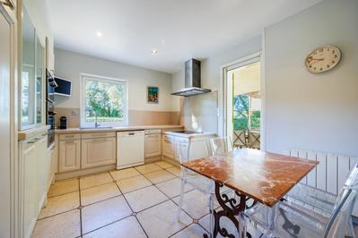 Villa - 160 m² - 5 pièces