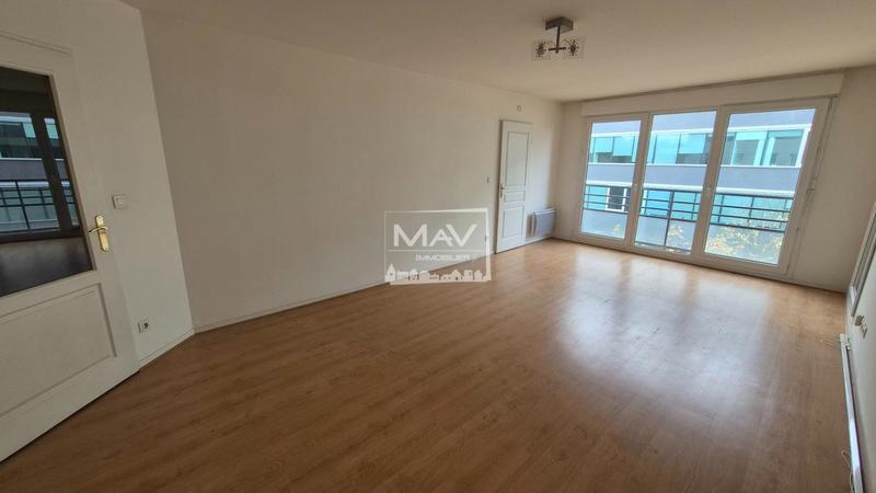 Appartement - 75 m² - 3 pièces