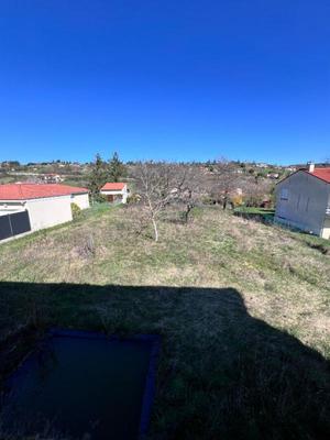 Terrain constructible - 1 069 m²