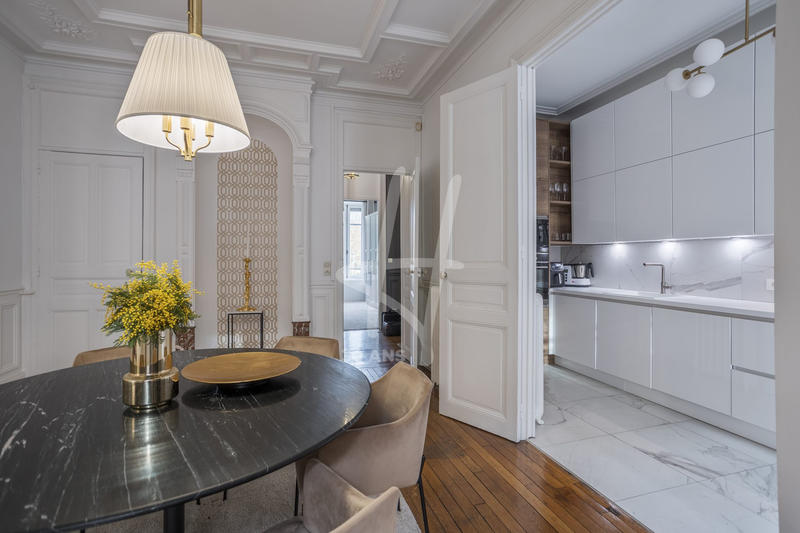 Appartement - 106 m² - 5 pièces