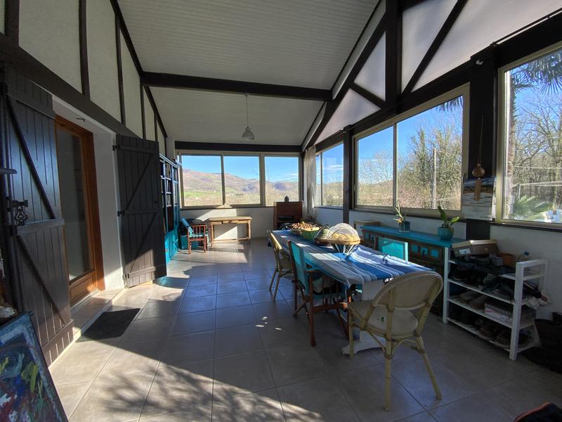 Villa - 223 m² - 8 pièces