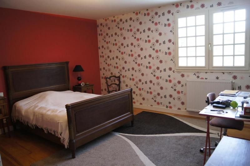 Propriété - 256 m² - 9 pièces