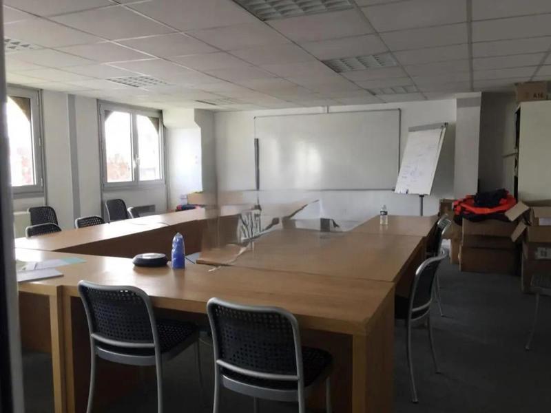 Local d'activité / Entrepôt - 630 m²