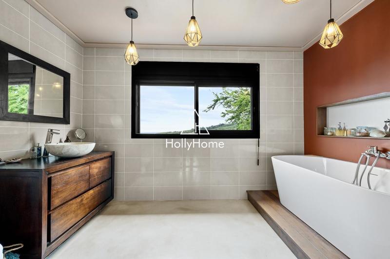 Maison ancienne - 141 m² - 4 pièces