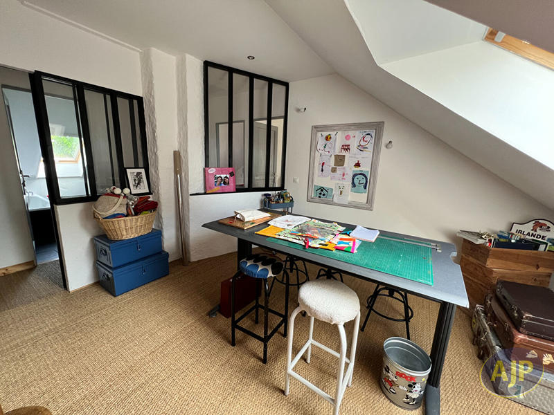 Maison - 135 m² - 7 pièces