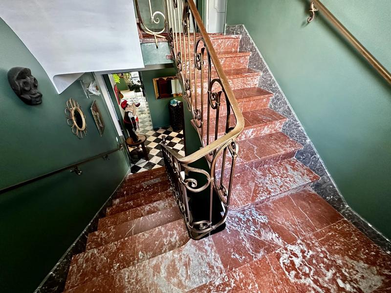 Maison chambre d'hôtes - 340 m² - 8 pièces