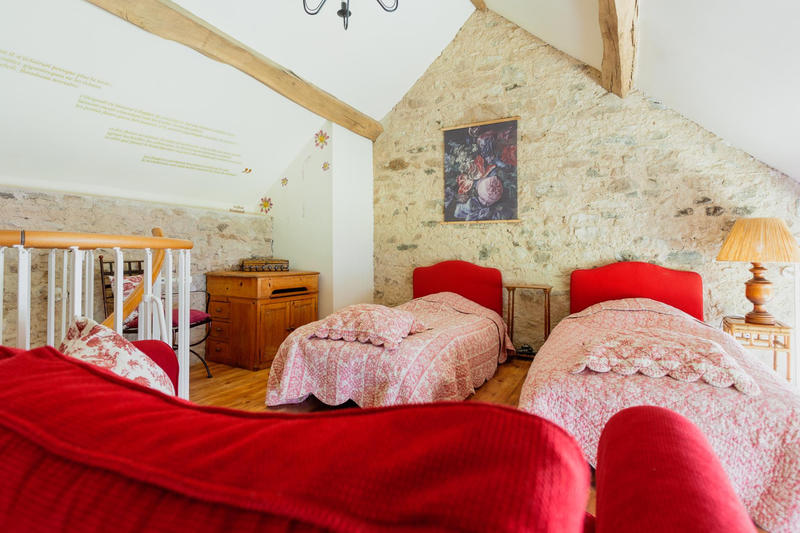 Propriété - 331 m² - 12 pièces