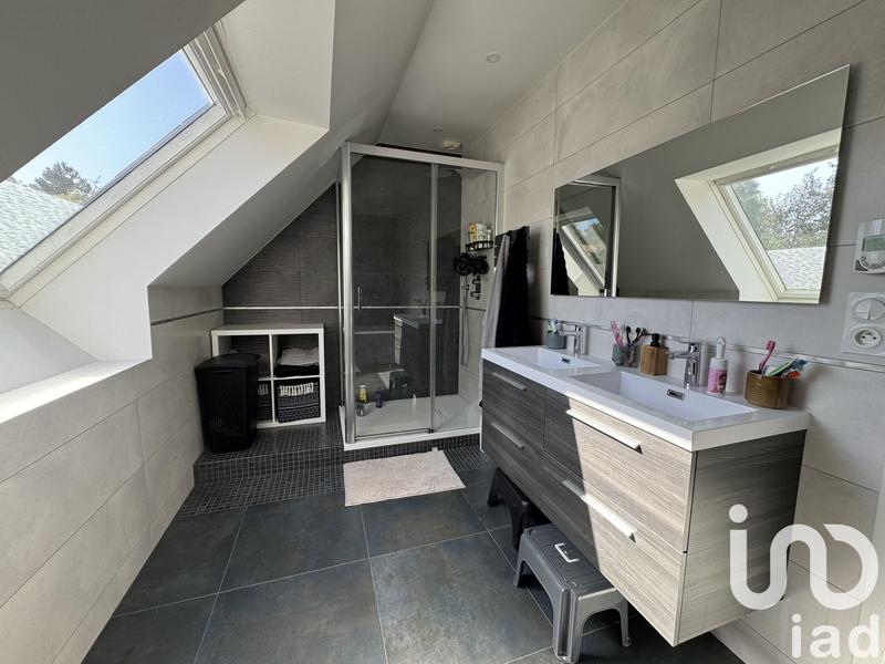 Maison - 191 m² - 7 pièces