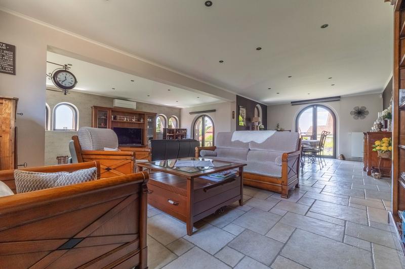 Villa - 470 m² - 7 pièces