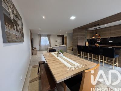 Maison - 143 m² - 6 pièces