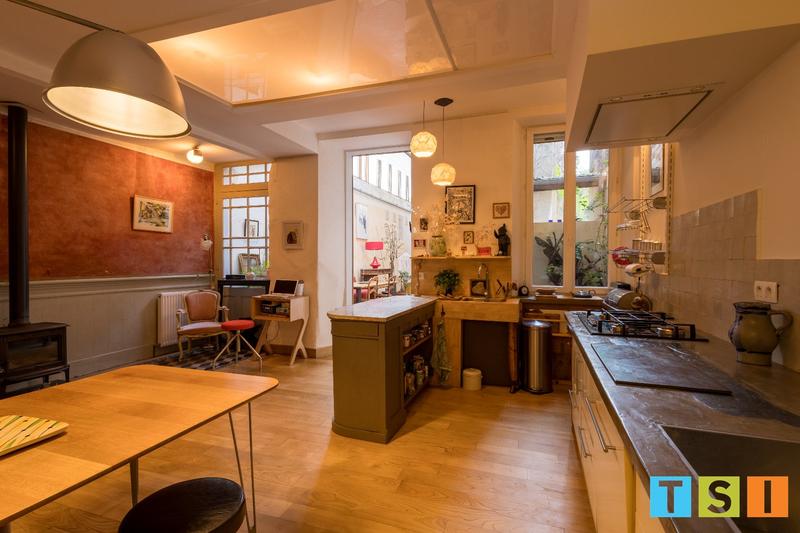 Maison - 200 m² - 8 pièces