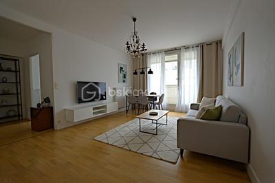 Appartement - 82 m² - 4 pièces