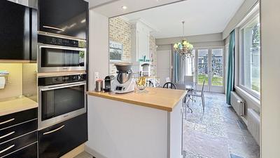 Maison - 348 m² - 11 pièces