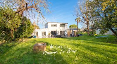 Maison - 163 m² - 6 pièces