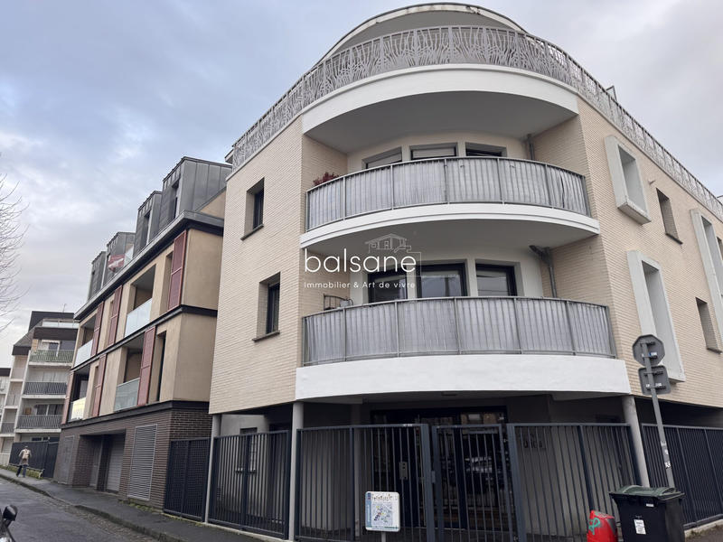 Appartement - 85 m² - 4 pièces