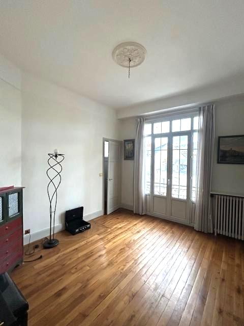 Appartement - 146 m² - 5 pièces