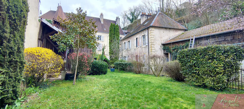 Appartement - 193 m² - 8 pièces