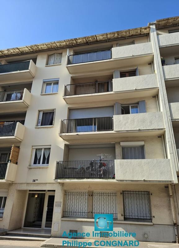 Appartement - 77 m² - 4 pièces