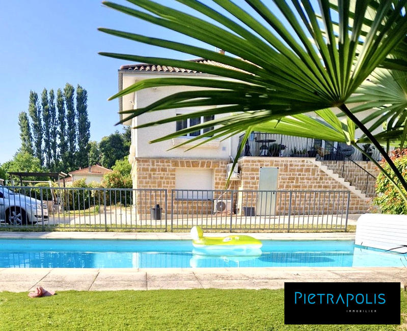 Maison - 193 m² - 6 pièces