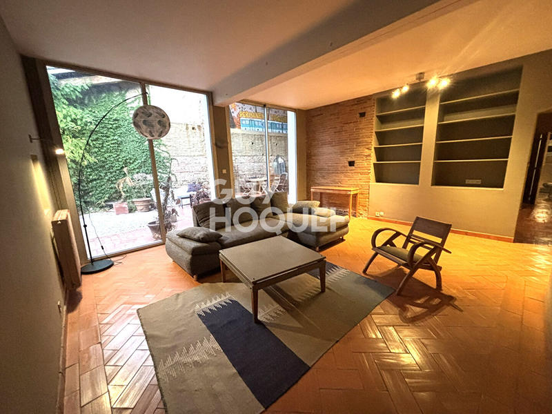 Maison - 204 m² - 6 pièces