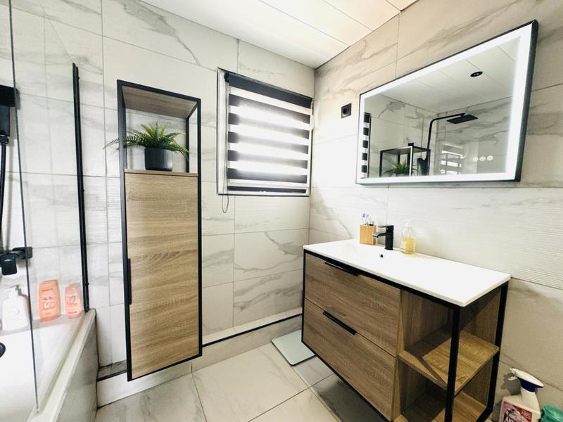 Appartement - 80 m² - 3 pièces