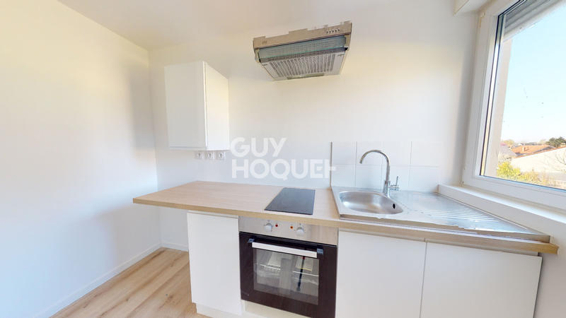 Immeuble - 60 m² - 16 pièces