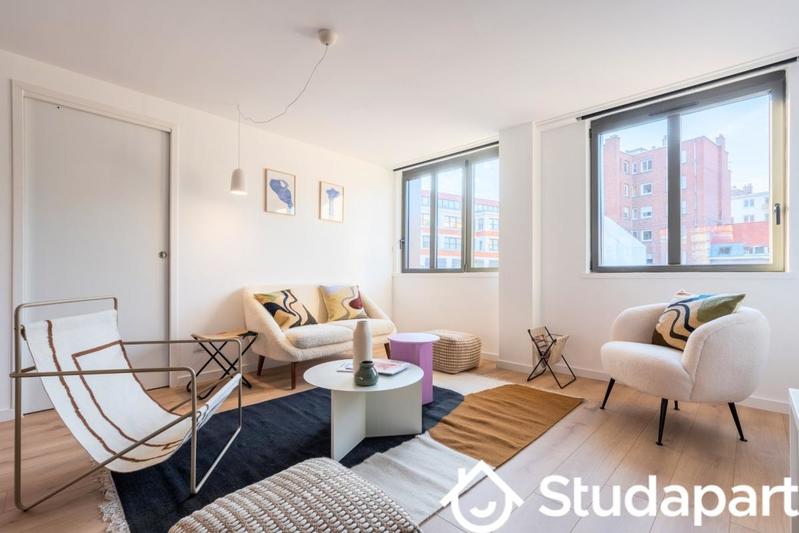 Chambre - 15 m² - 1 pièce