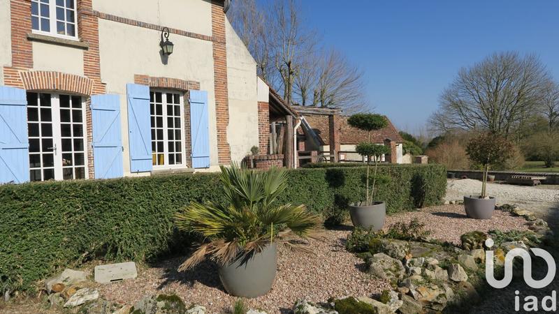 Maison - 250 m² - 8 pièces