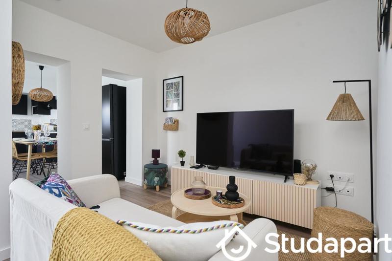 Chambre - 11 m² - 1 pièce