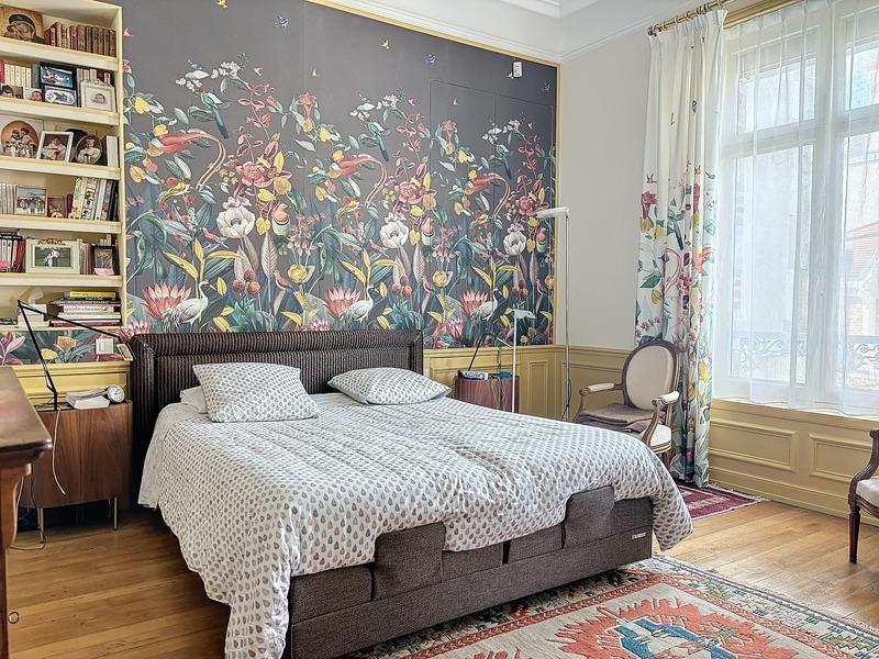 Maison bourgeoise - 334 m² - 13 pièces