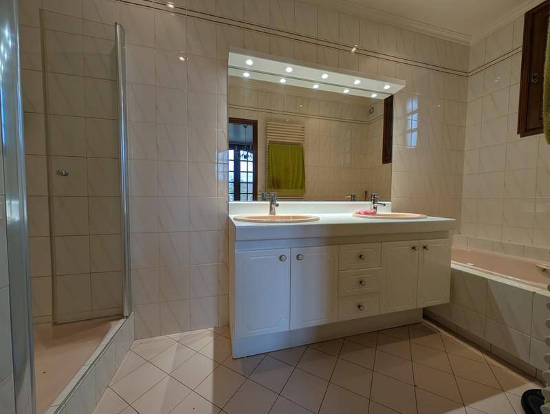 Maison - 141 m² - 6 pièces