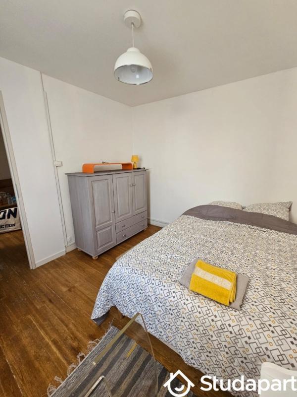 Chambre - 9 m² - 1 pièce