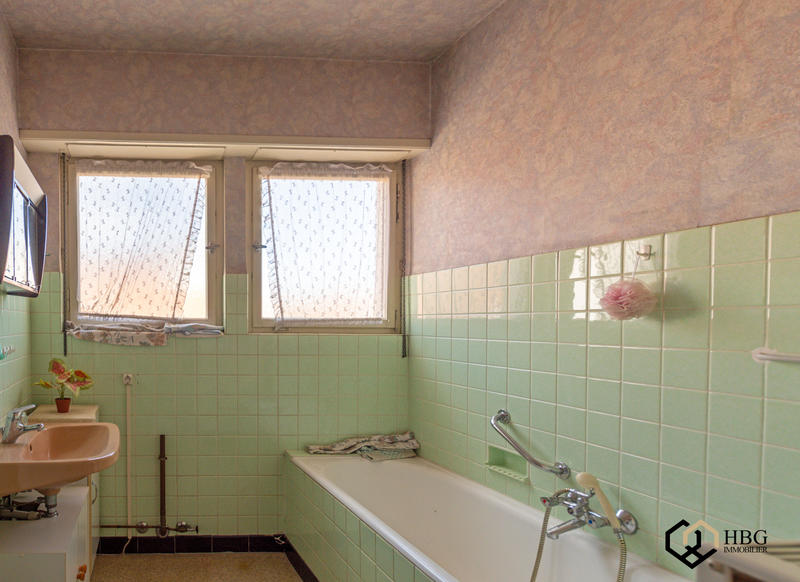 Maison - 177 m² - 6 pièces