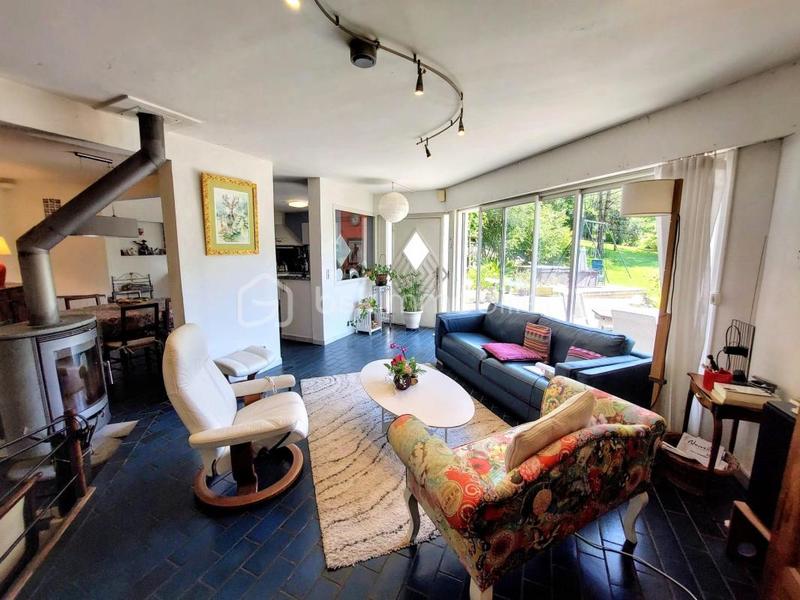 Maison - 162 m² - 6 pièces