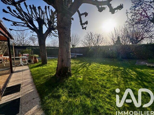 Maison - 137 m² - 7 pièces