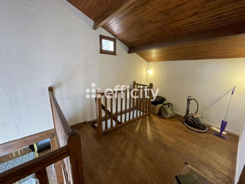 Maison - 158 m² - 7 pièces