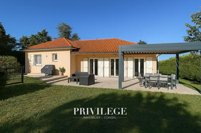 Maison - 184 m² - 6 pièces