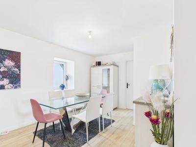 Appartement - 85 m² - 5 pièces