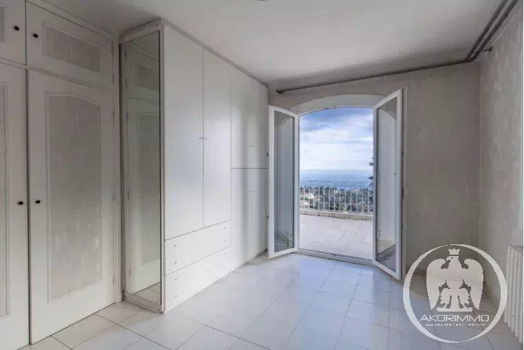 Appartement - 300 m² - 8 pièces