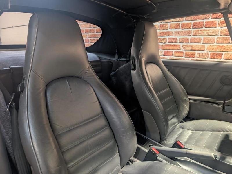 Porsche 964 carrera 4 cabriolet