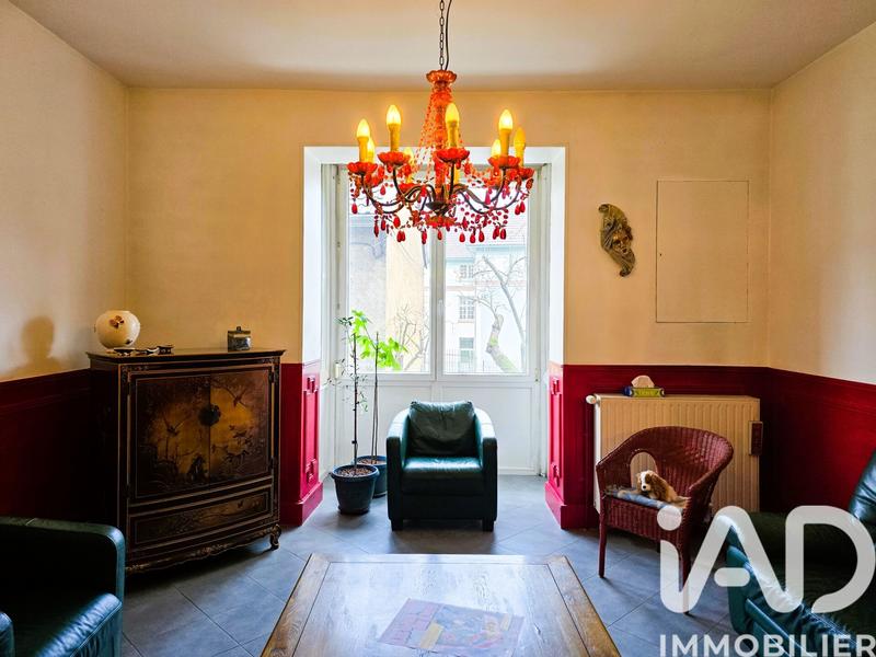 Maison de ville - 201 m² - 8 pièces