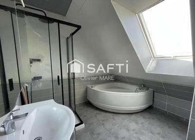 Maison - 114 m² - 6 pièces