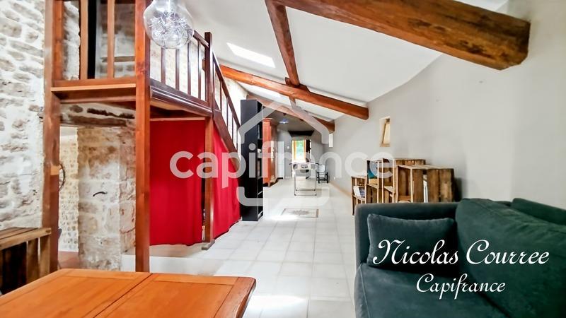 Maison - 202 m² - 5 pièces