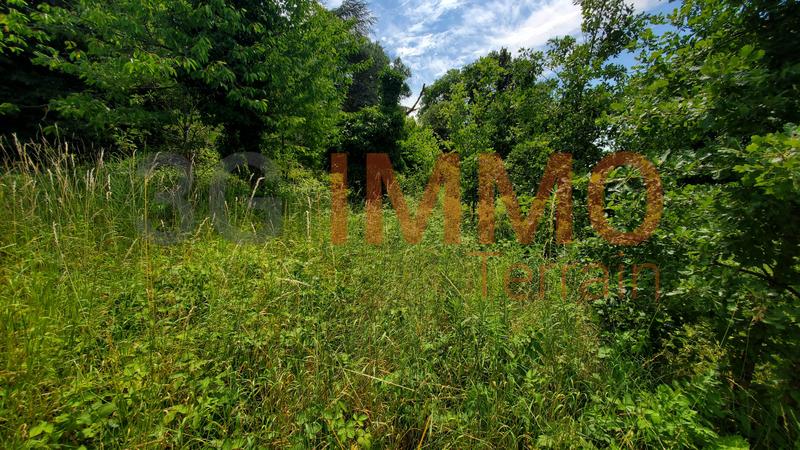 Terrain constructible - 3 313 m²
