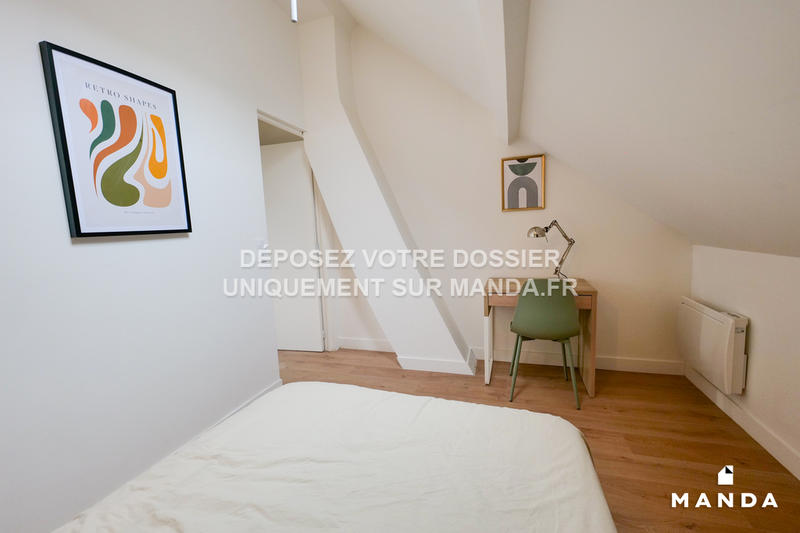 Chambre - 11 m² - 5 pièces
