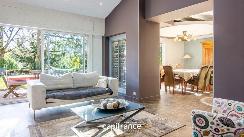 Villa - 226 m² - 8 pièces